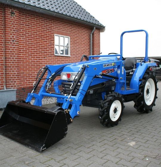Iseki Geas 23 mit Frontlader