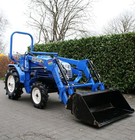 Iseki Sial 5 mit Frontlader