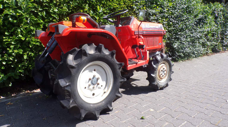 Kubota B40