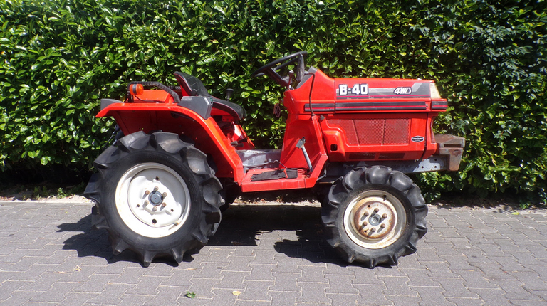 Kubota B40