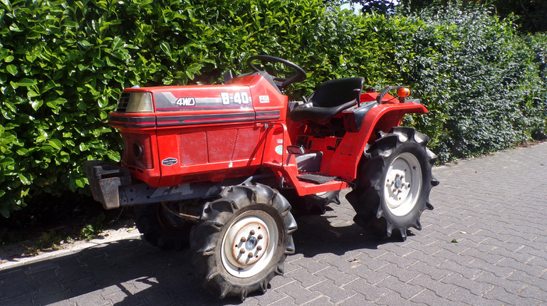 Kubota B40