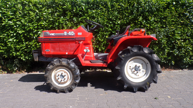 Kubota B40
