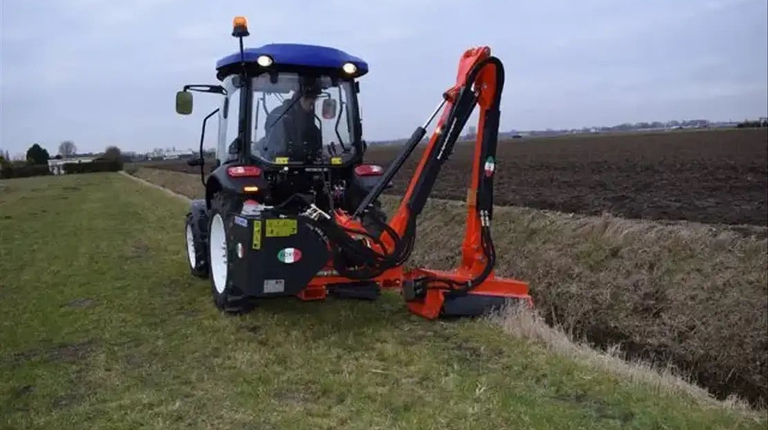 Boxer AM 110 Auslegemulcher