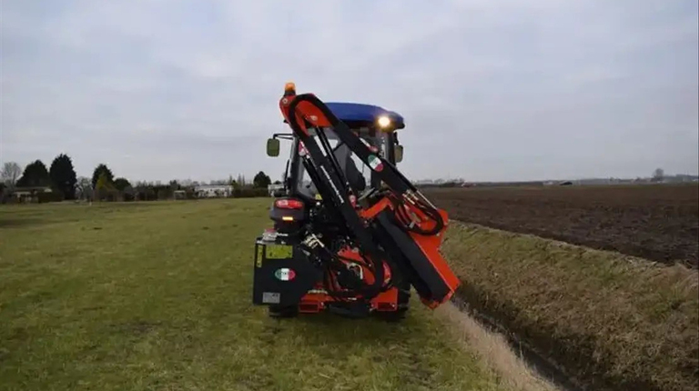 Boxer AM 110 Auslegemulcher