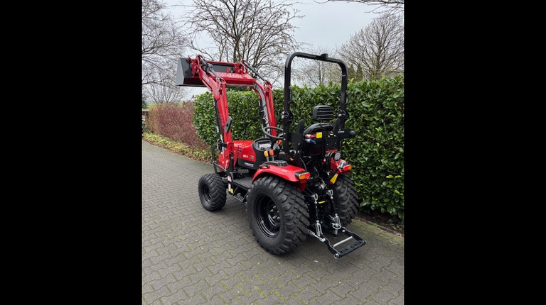 Captain D263 H, mit Frontlader bereits ab 220 € pro Monat.