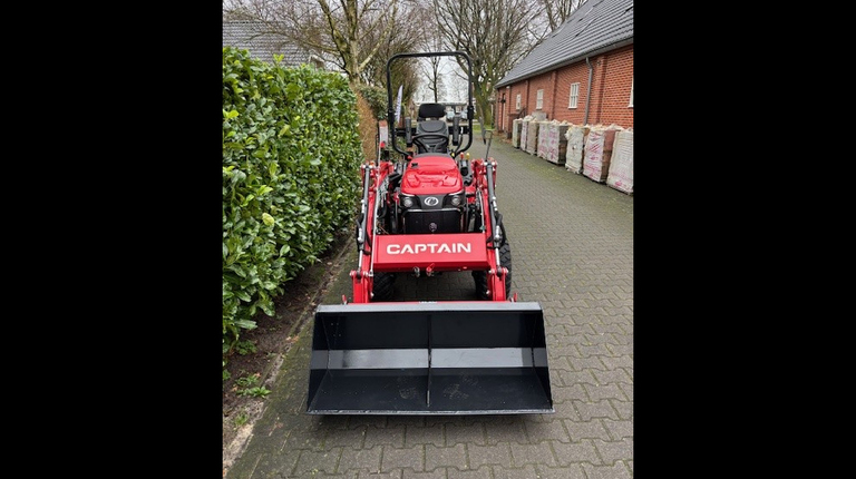 Captain D263 H, mit Frontlader bereits ab 220 € pro Monat.