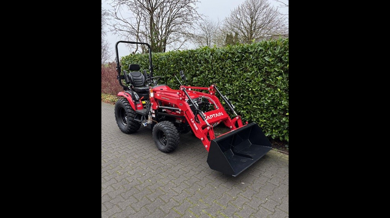 Captain D263 H, mit Frontlader bereits ab 220 € pro Monat.