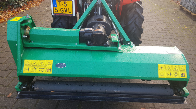 Fieldtrac 918 mit Schlegelmäher