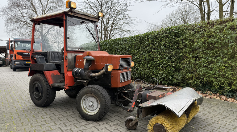 Hako 3800D Hydrostat mit hydraulischer Kehrbürste