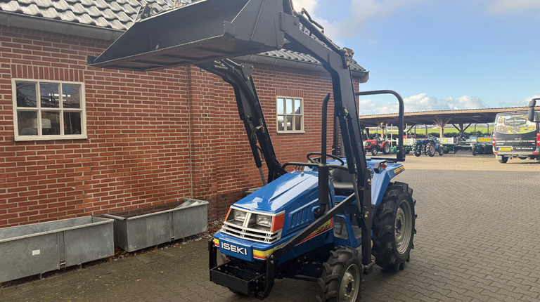 Iseki TU200 mit Frontlader ab 125€ pro Monat.