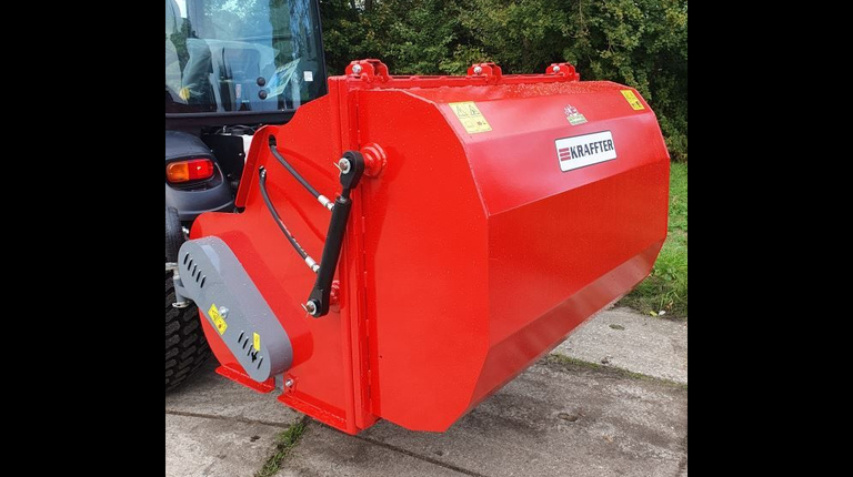Kraffter Schlegelmäher mit Auffangbehälter 160 cm