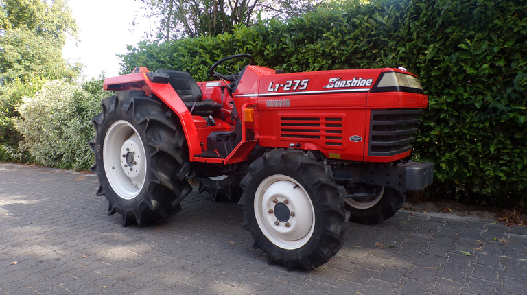 Kubota L1-275