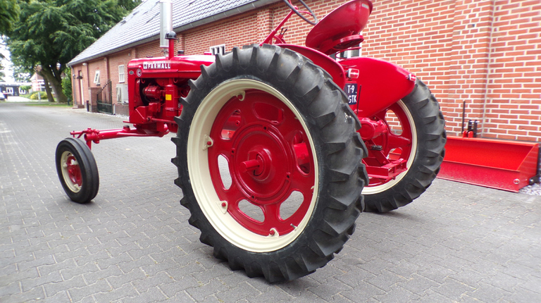 Farmall C