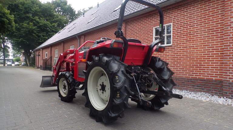 Mitsubishi MT245 mit Frontlader, ab 105€ pro Monat