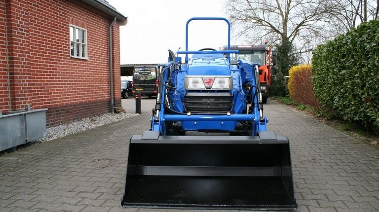 Iseki Geas 23 mit Frontlader