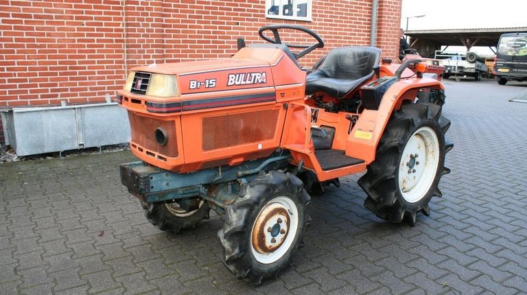 Kubota B1-15